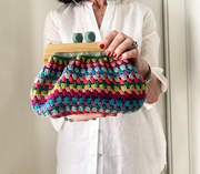 The rows clutch bag Crochet Pattern