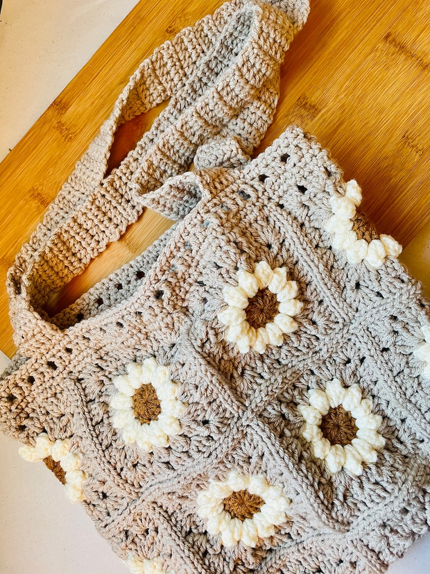 the bombel daisy bag crochet pattern