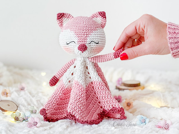 Lovey -Fox- Remy Blanket CROCHET PATTERN